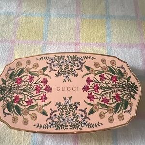 Gucci Gorgeous Flora Eye Palette